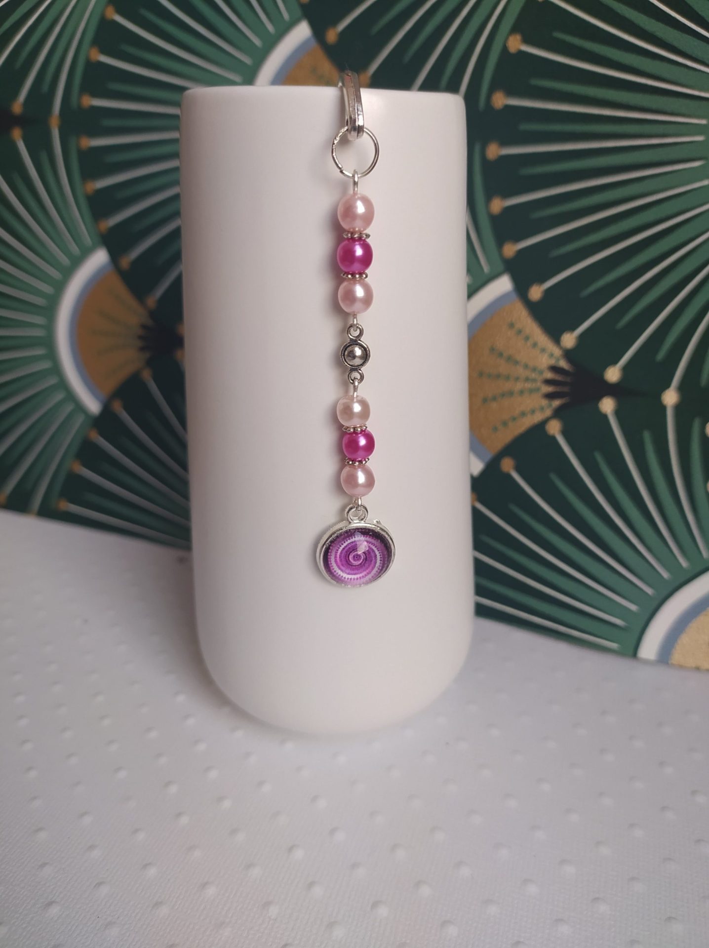 Marque pages perle roses et ceabochon spirale