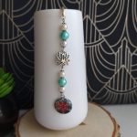 Marque page perle perle turquoise blanc breloque fleur de lotus