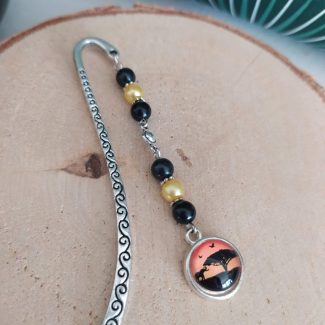 Marque page savane avec perles oranges et noires