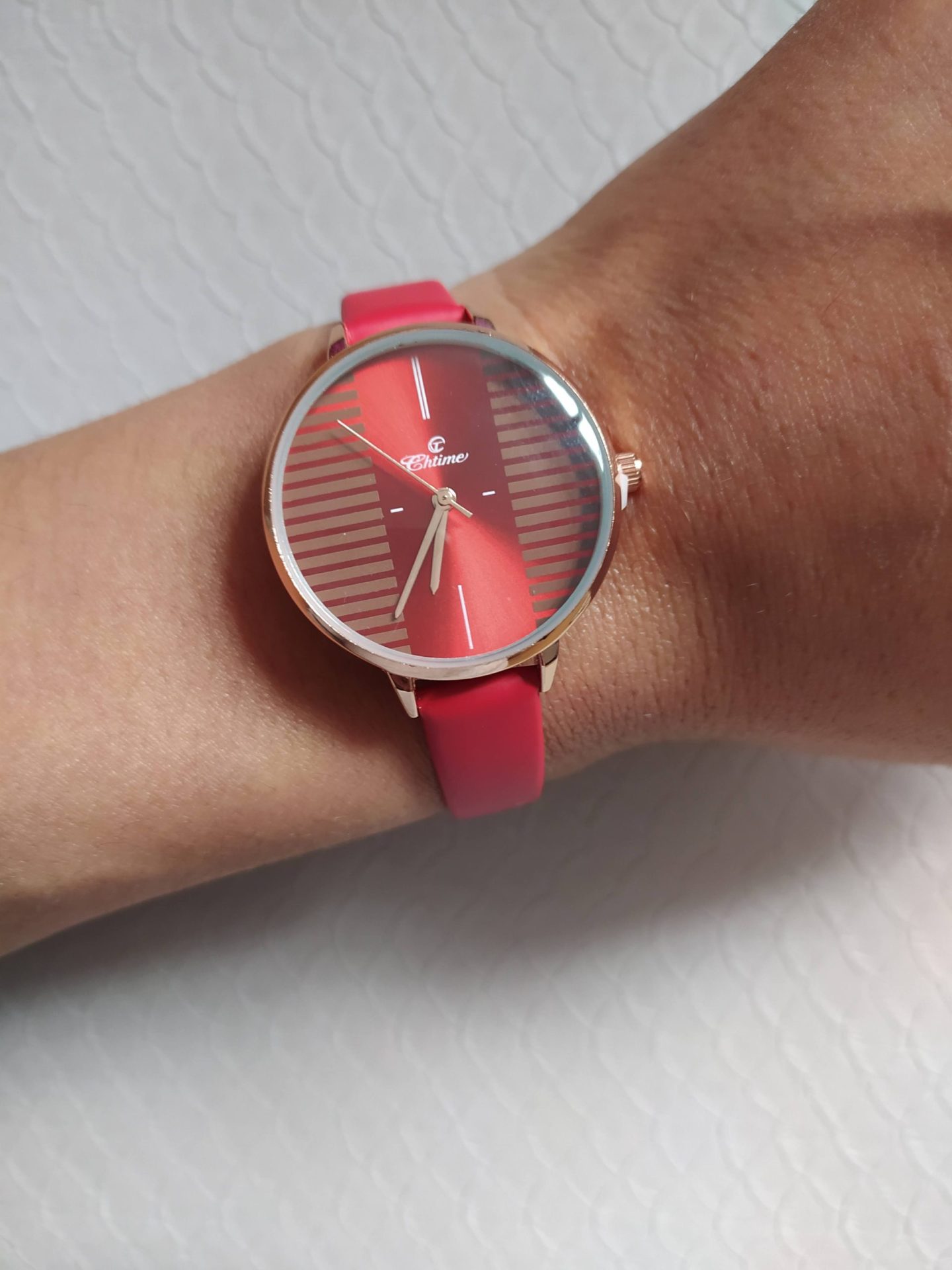 Montre Peigna rouge