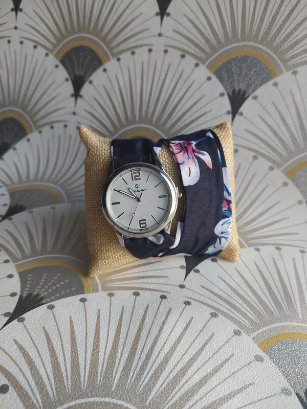 Montre foulard fleurie bleu nuit