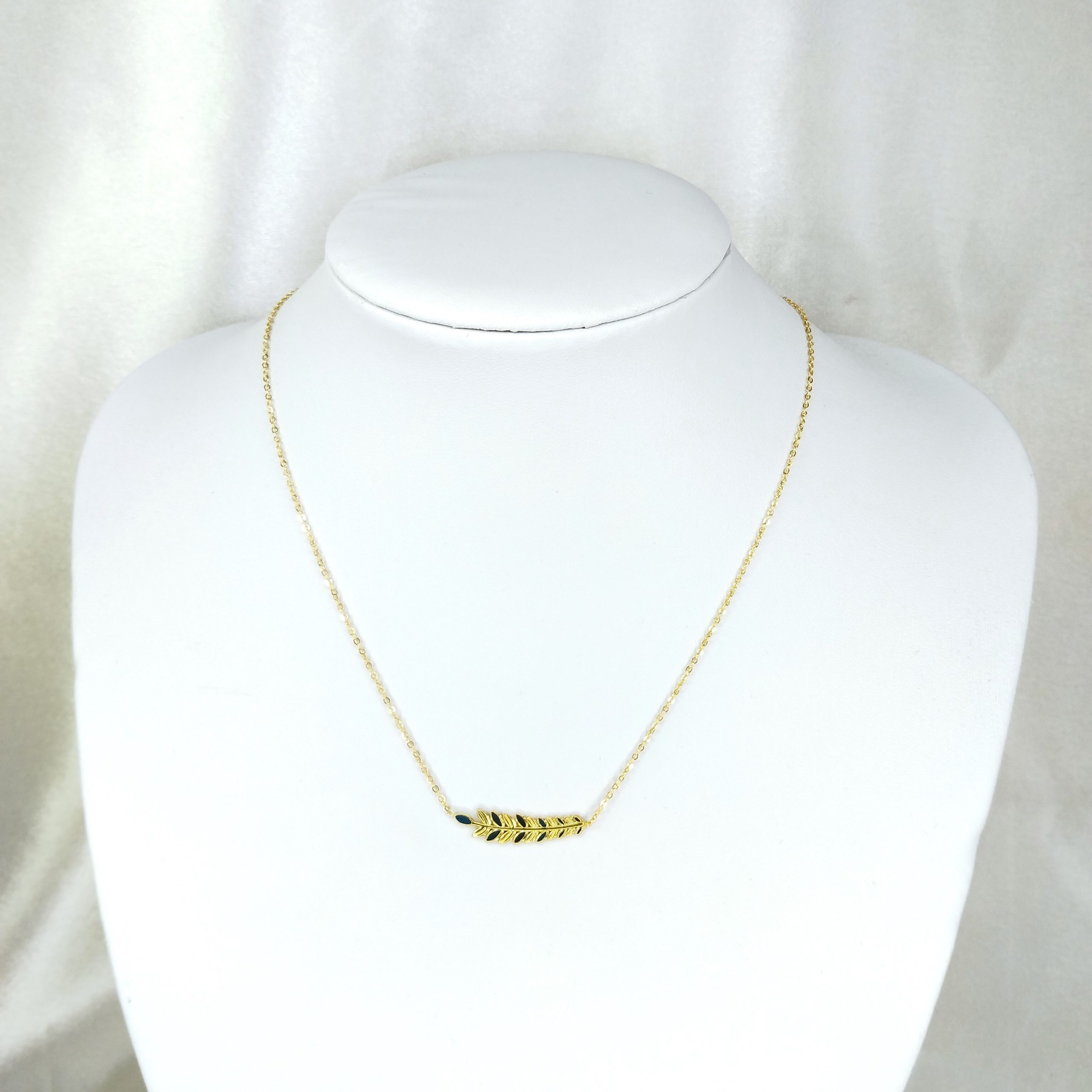 Collier-epi-dore-et-bleu-Melonie