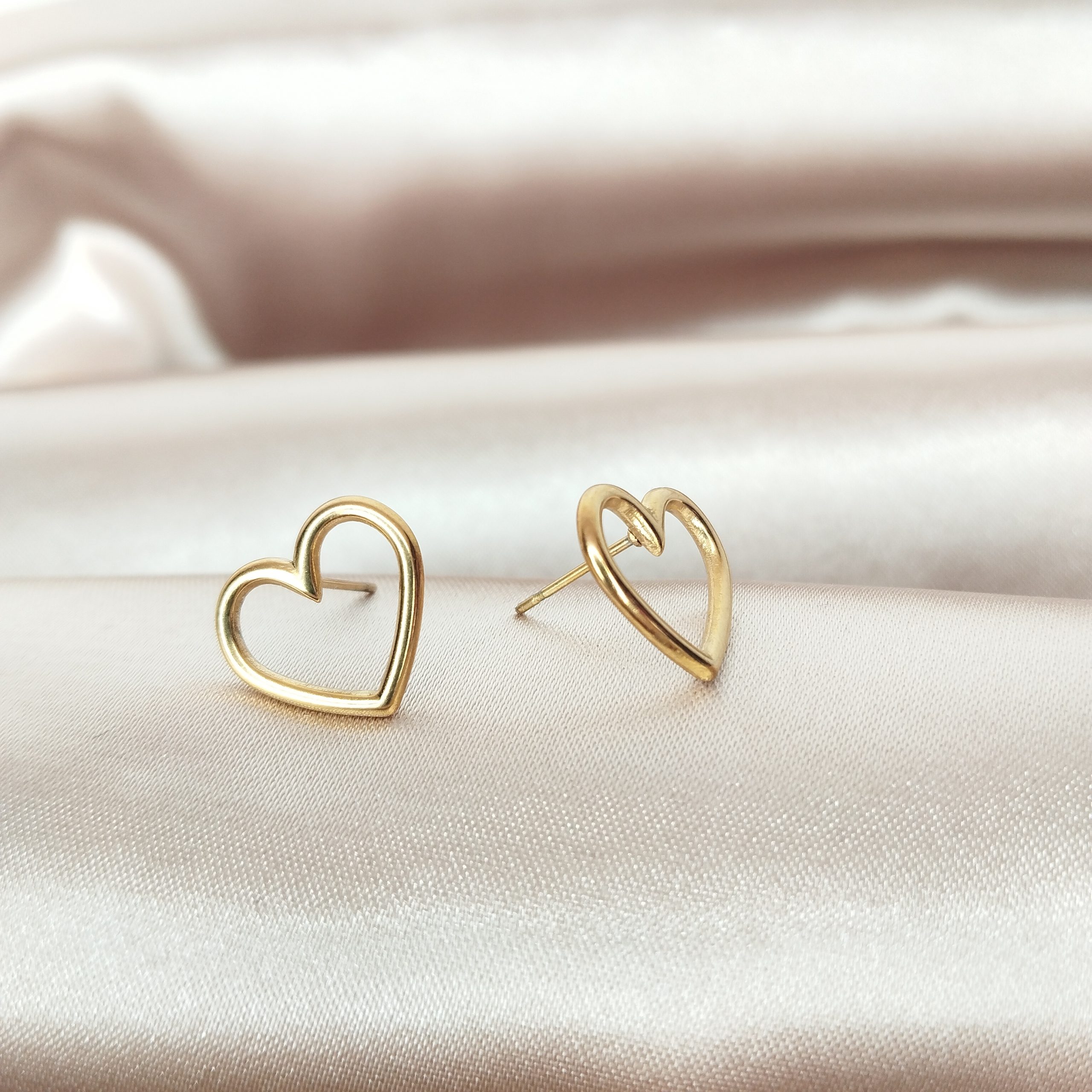 boucles d'oreilles en acier inoxydable puce coeur doré