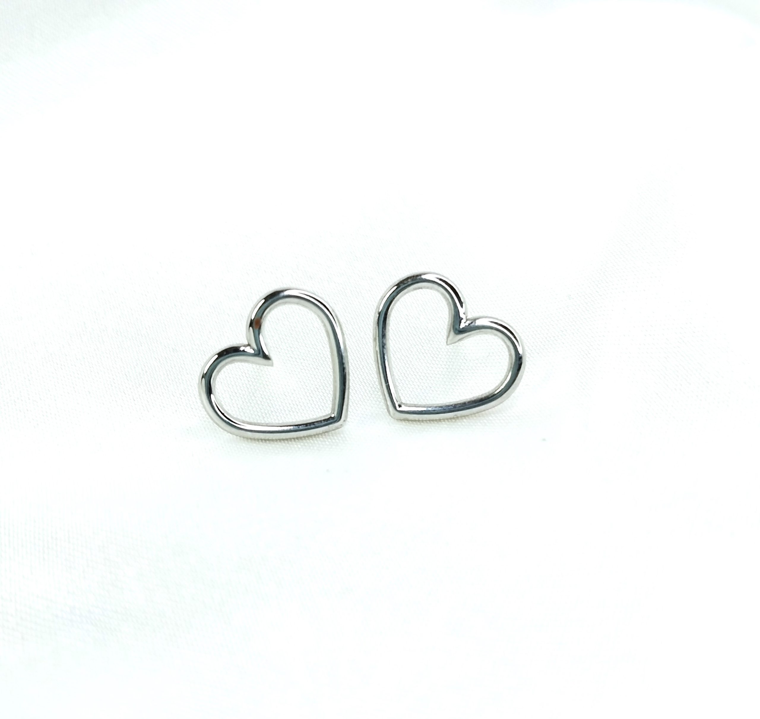 boucles d'oreilles en acier inoxydable puce coeur argenté