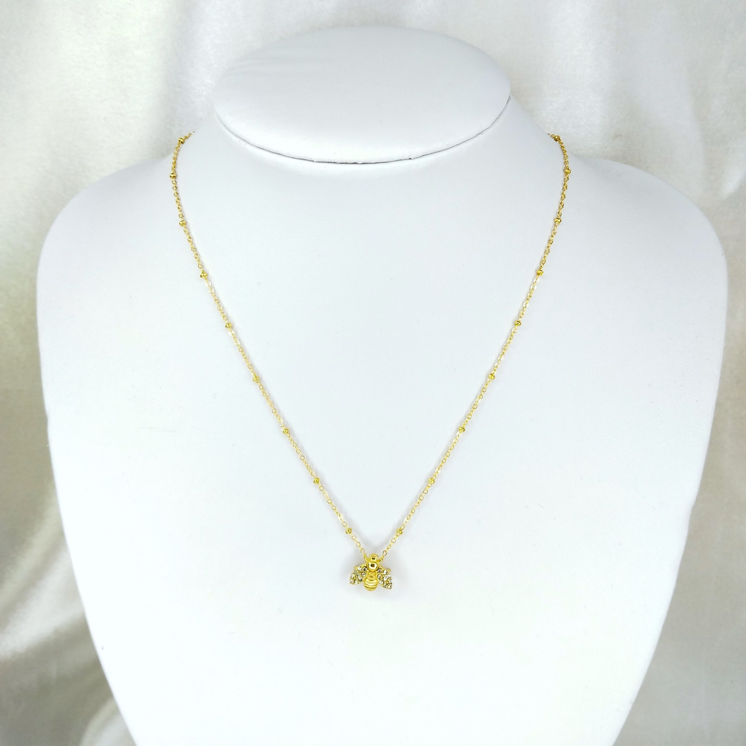 collier abeille doré ornée de strass