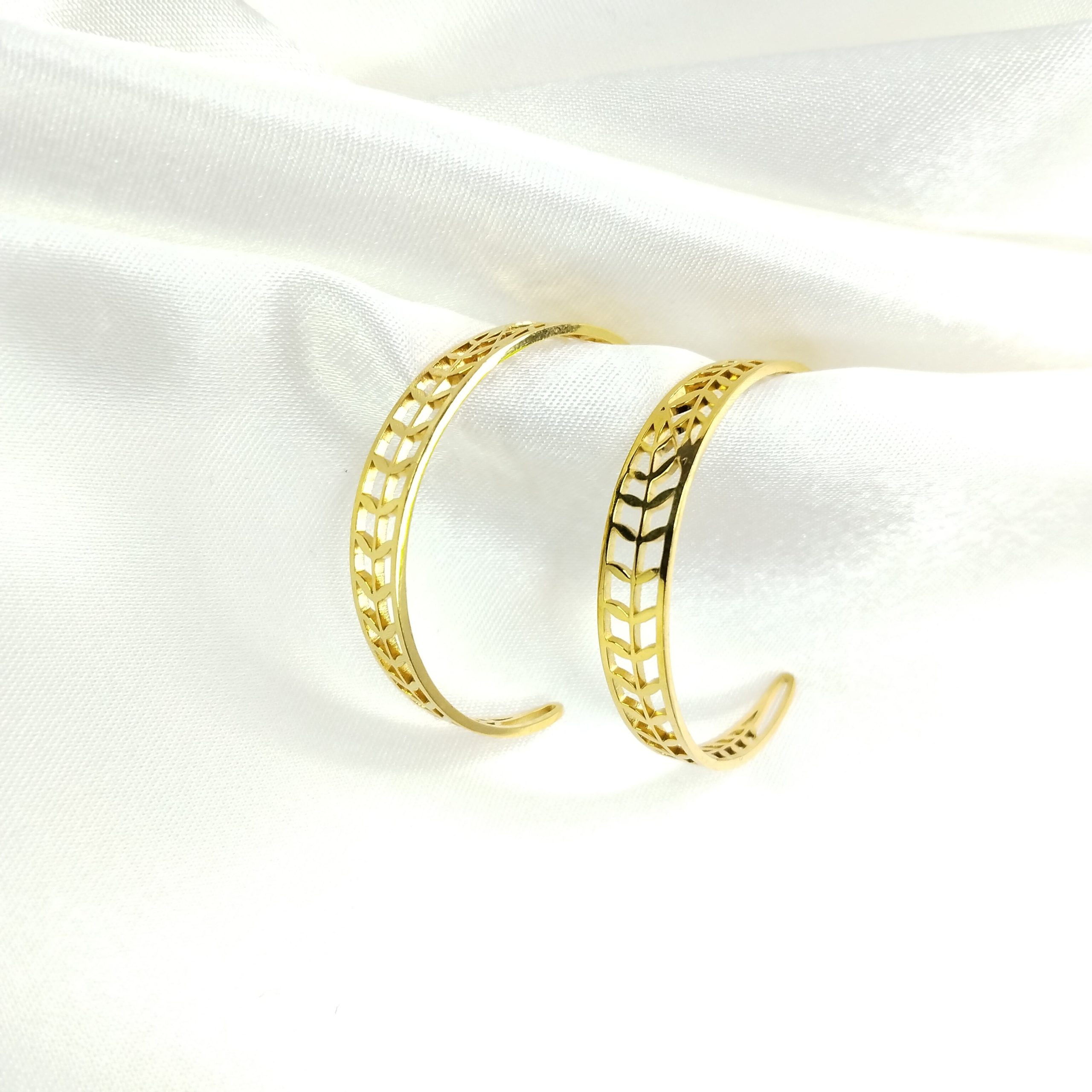boucles d'oreilles creole Crealine en filigrane