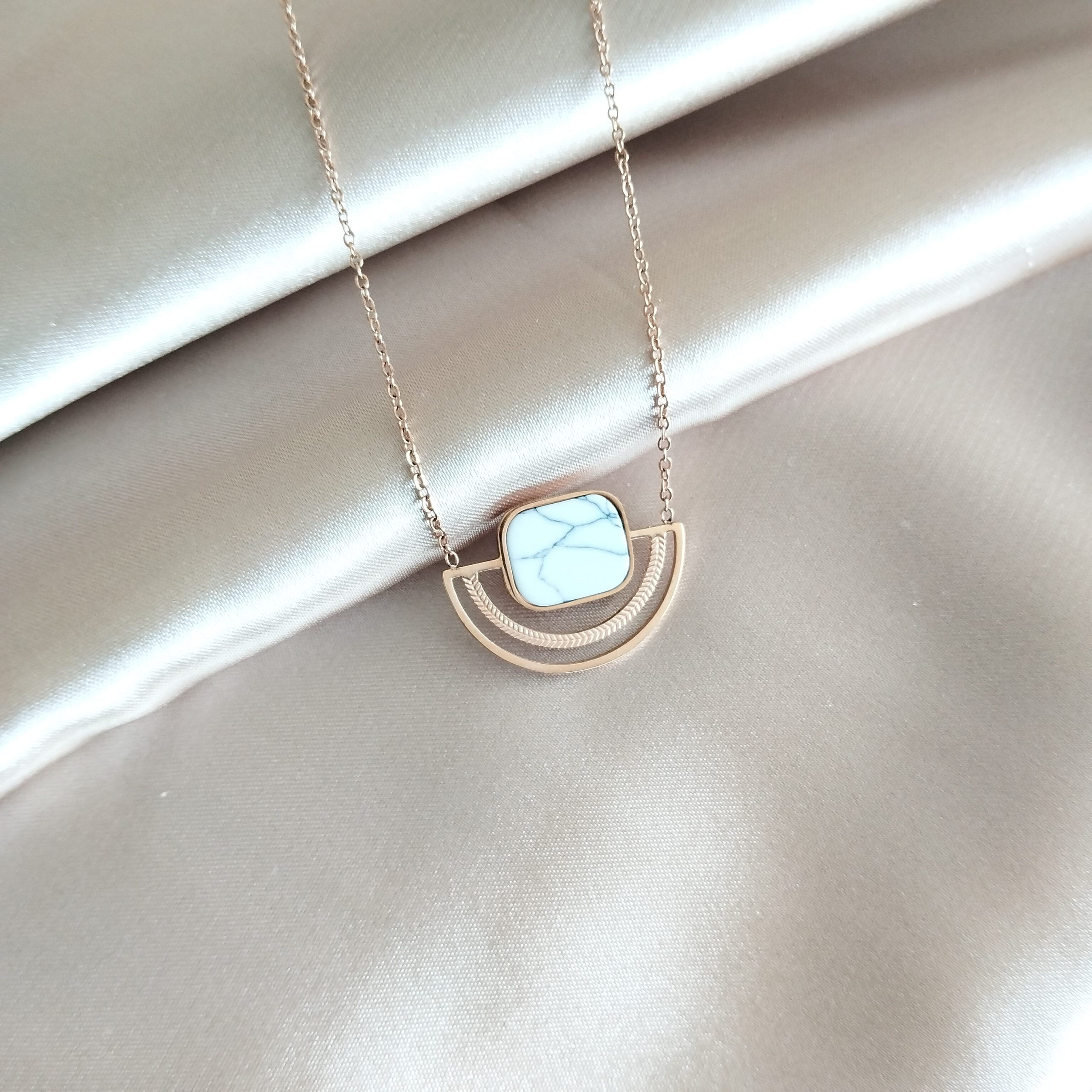 collier-alexa-rose-gold
