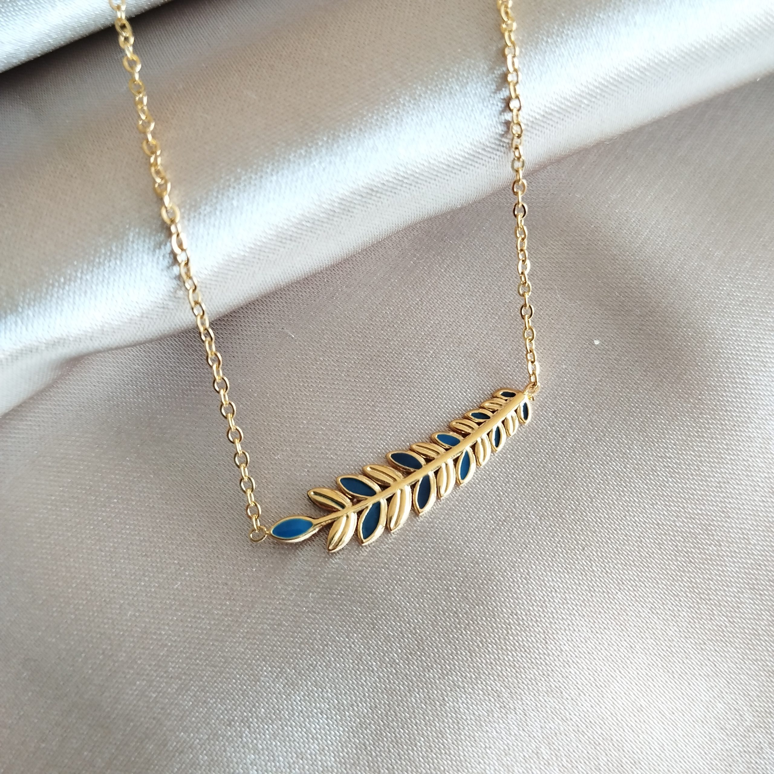 collier-melonie-bleu