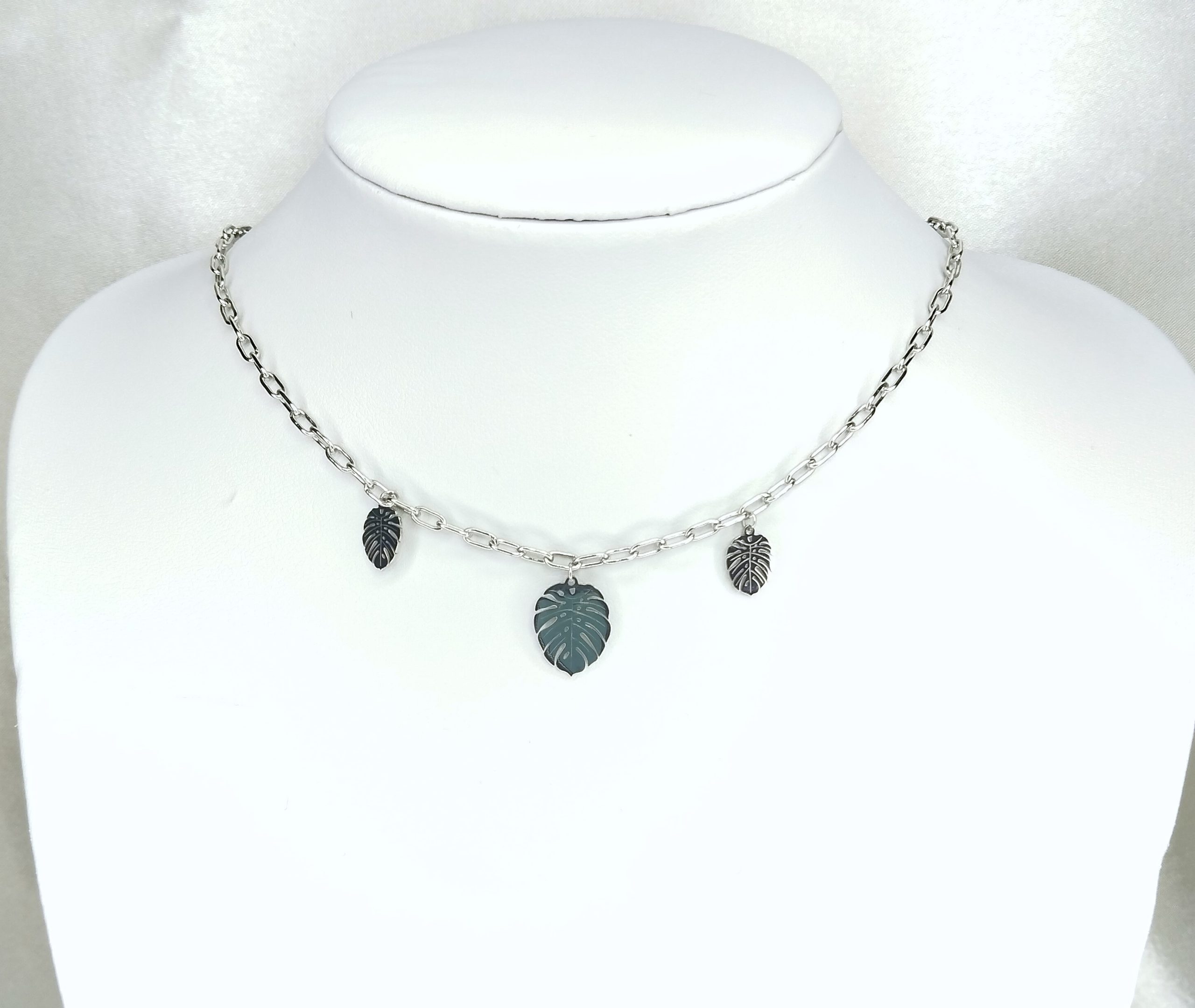 collier-mini-monstera-argente1
